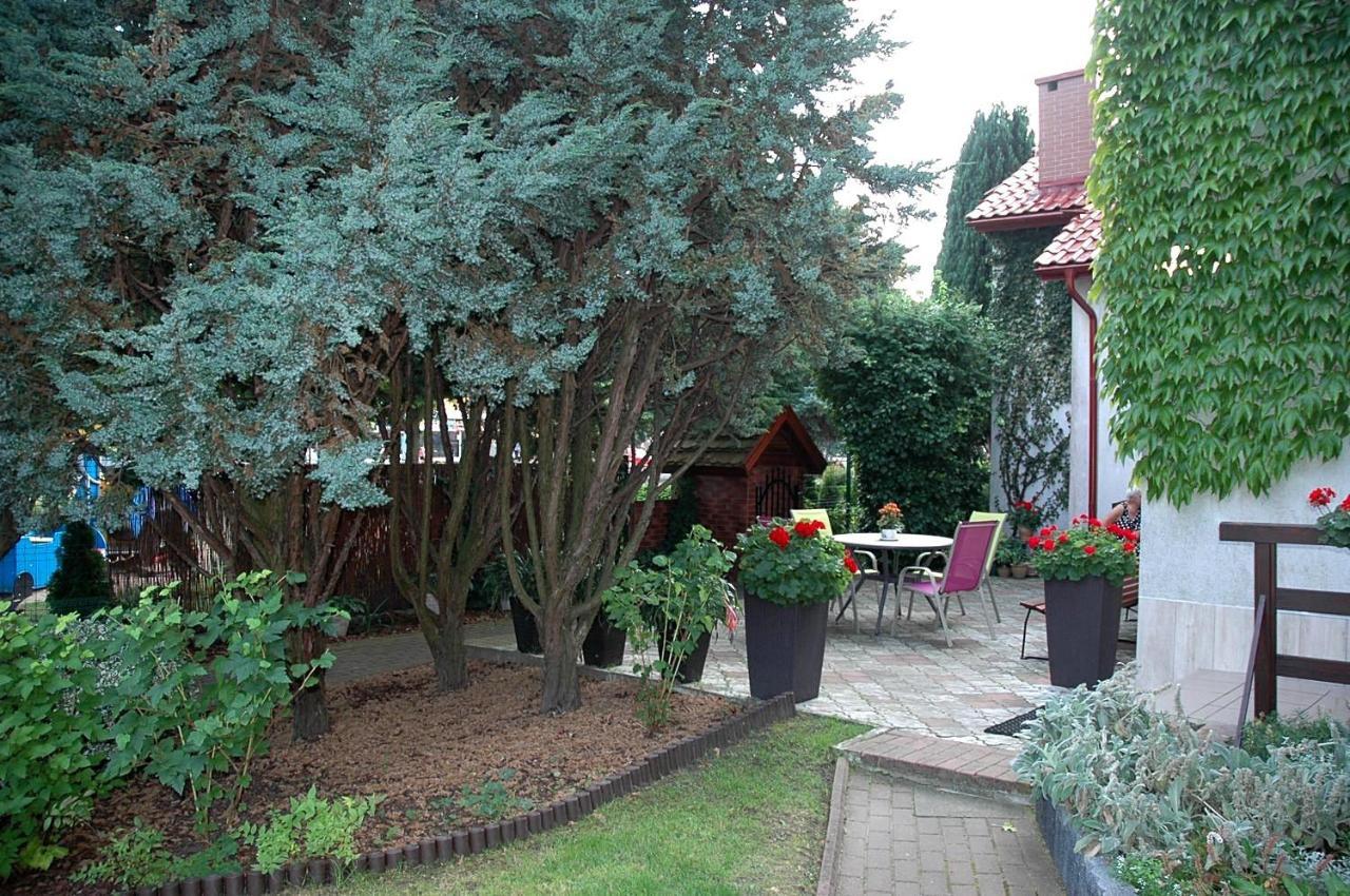 فندق Renesans Władysławowo المظهر الخارجي الصورة